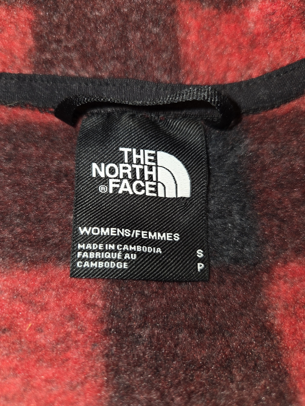 The North Face Women’s Red & Black Buffalo Plaid Fleece Jacket - Picture 4 of 12